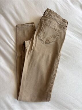 Hollister Women's Skinny Jeans in Khaki